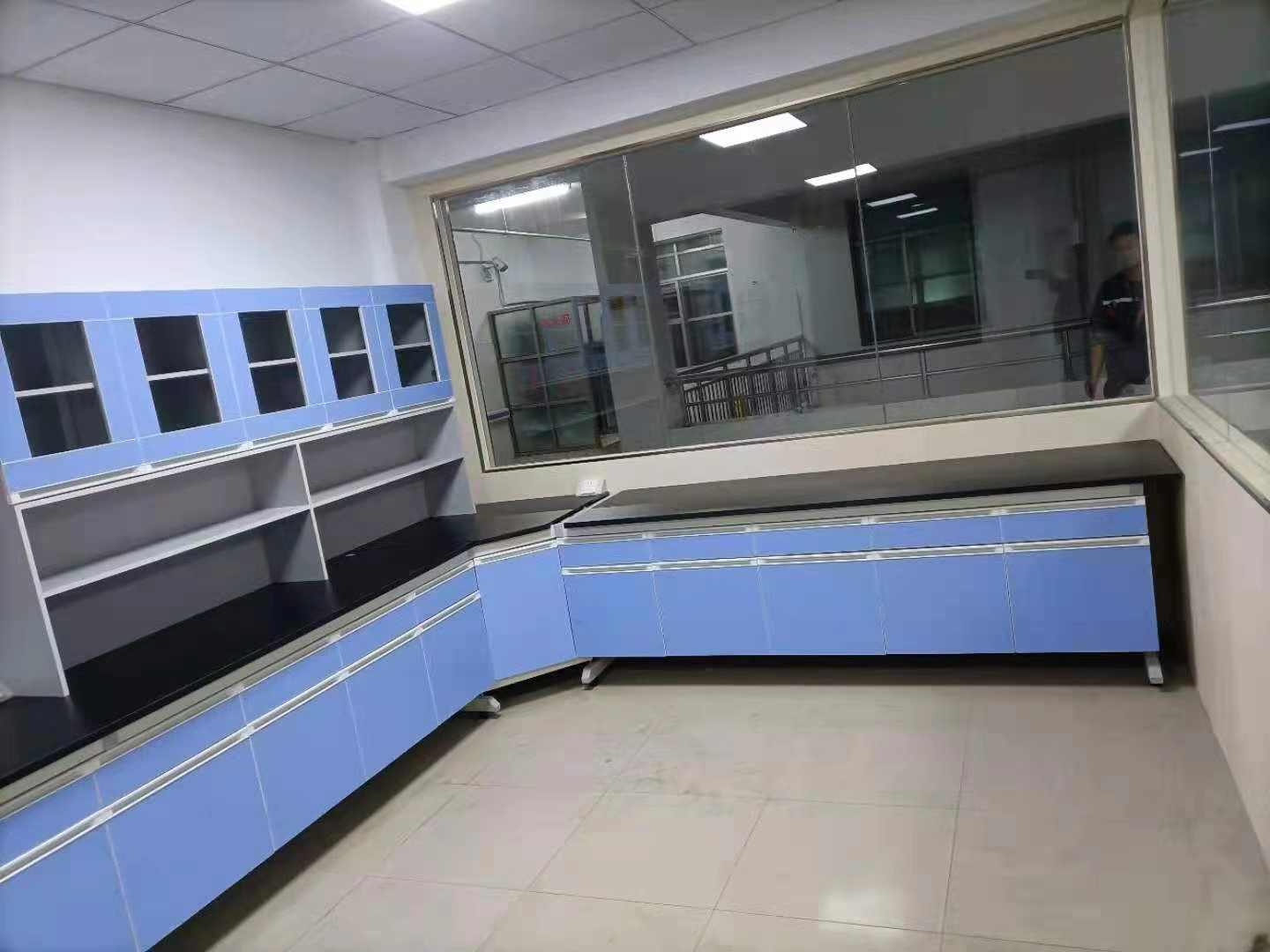 中東質(zhì)檢實驗室全景