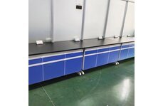 如何選擇實驗臺臺面？