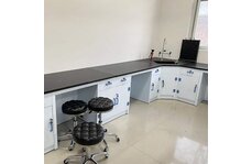 如何選擇高質(zhì)量的實驗臺廠家？(全面解析實驗臺選購指南與廠家推薦  )